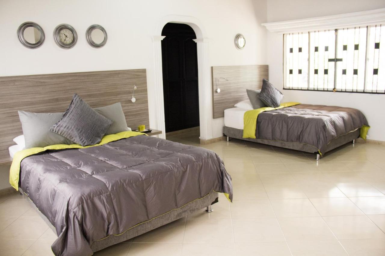 Hotel Premium House Floridablanca Esterno foto