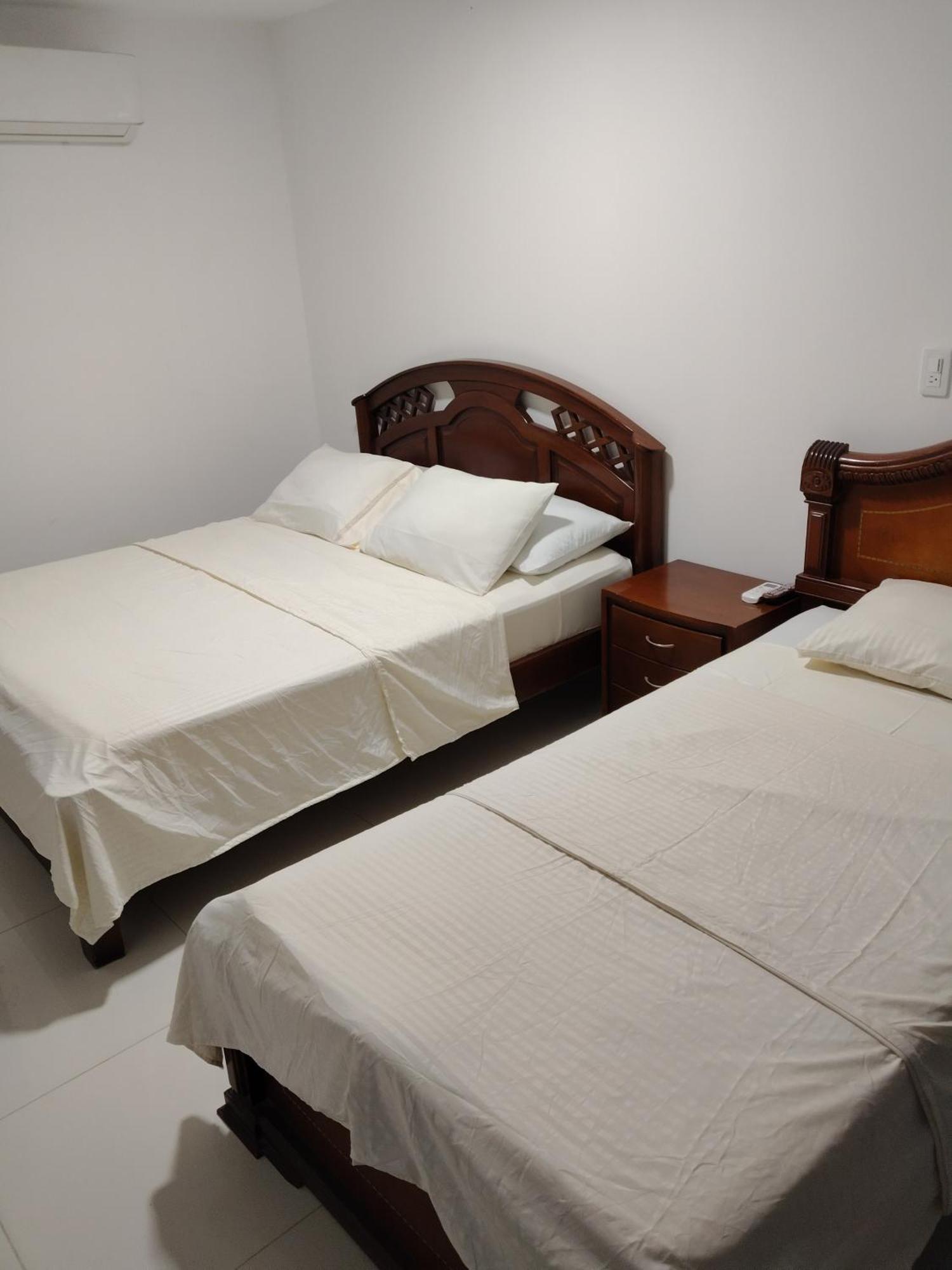 Hotel Premium House Floridablanca Esterno foto