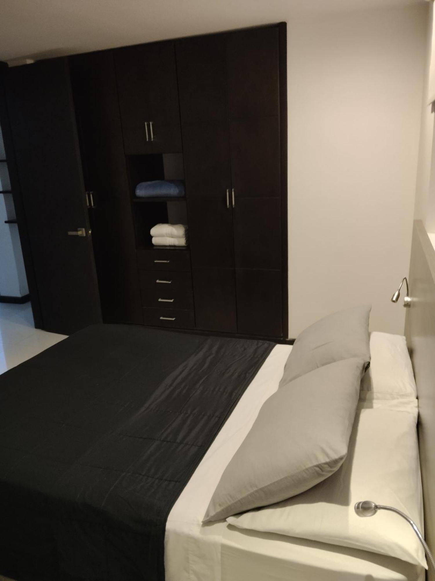 Hotel Premium House Floridablanca Esterno foto