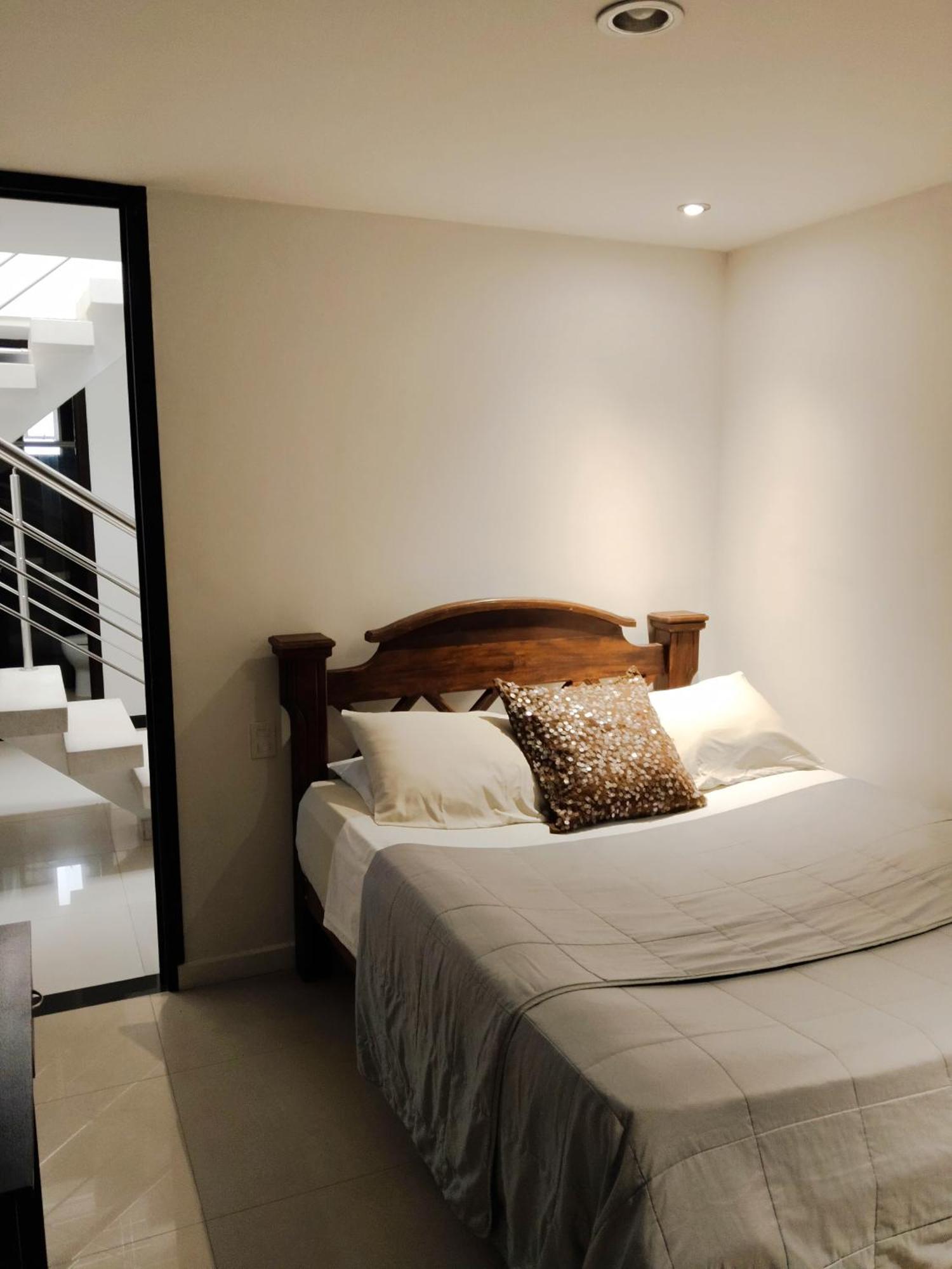 Hotel Premium House Floridablanca Esterno foto