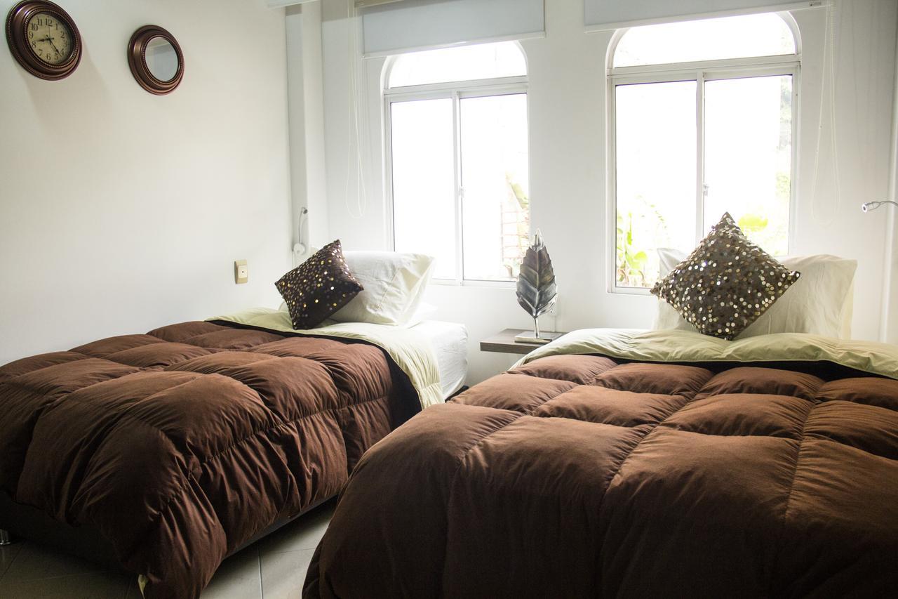 Hotel Premium House Floridablanca Esterno foto