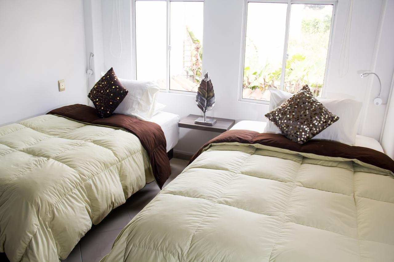 Hotel Premium House Floridablanca Esterno foto