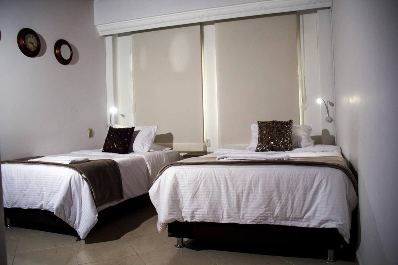 Hotel Premium House Floridablanca Esterno foto
