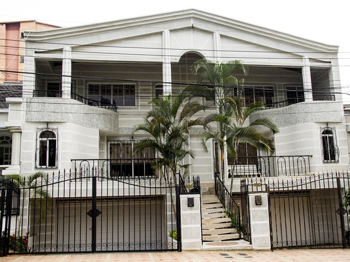 Hotel Premium House Floridablanca Esterno foto